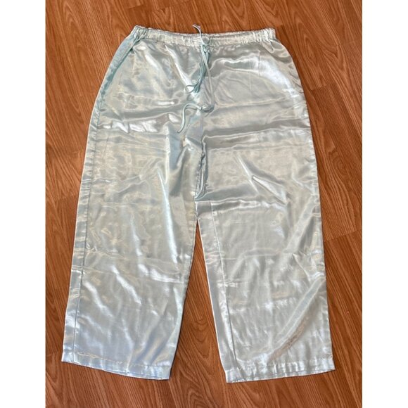 Vanity Fair Pajama Set Silky Mint Green Embroidered Med (10-12) Button Pockets - Picture 8 of 13